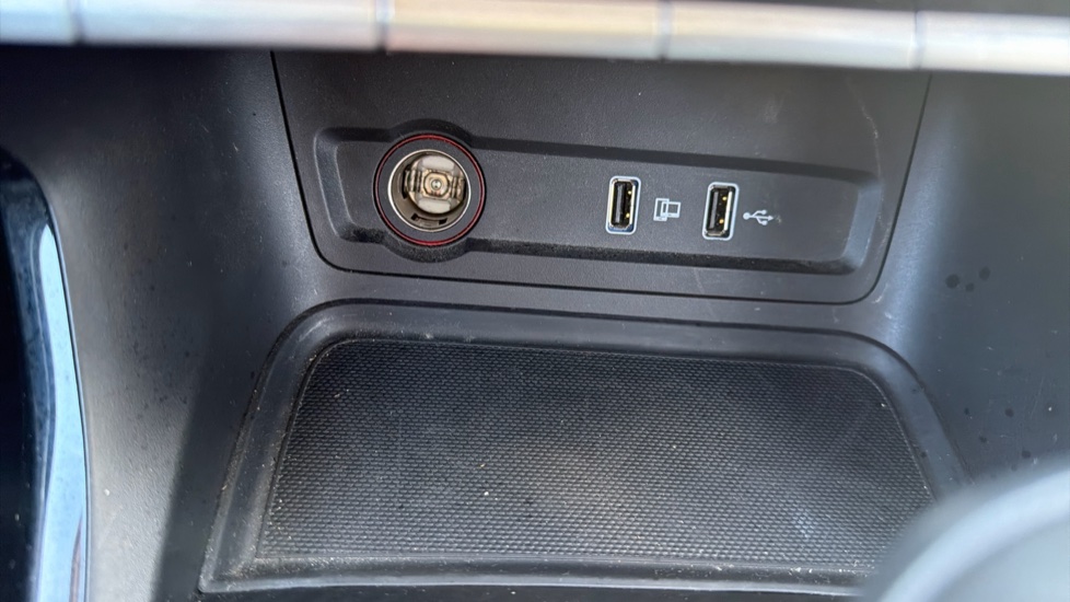 MG ZS 1.0T GDi Exclusive 5dr DCT Petrol Hatchback - Image 30