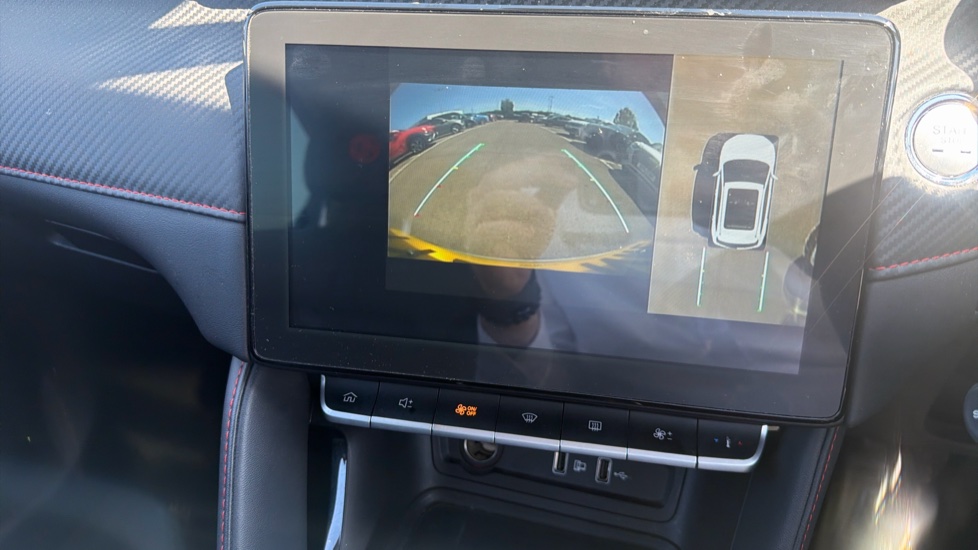 MG ZS 1.0T GDi Exclusive 5dr DCT Petrol Hatchback - Image 31