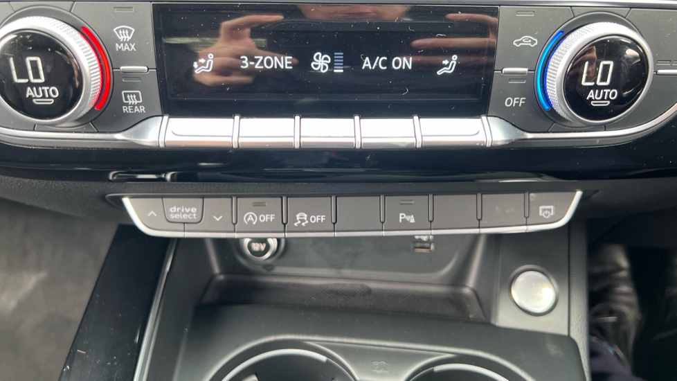 Audi A5 35 TFSI Black Edition 5dr S Tronic Petrol Hatchback - Image 32