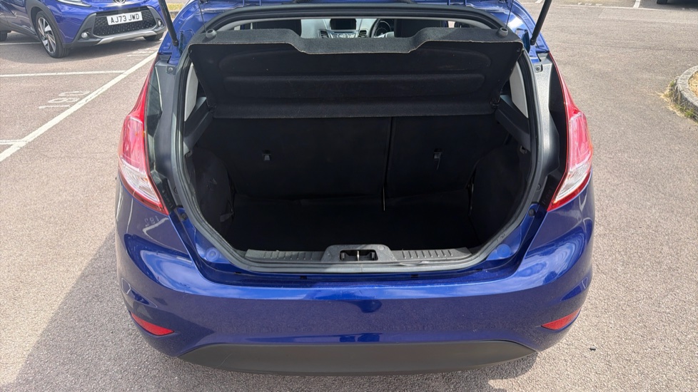 Ford Fiesta 1.25 82 Zetec 3dr Petrol Hatchback - Image 4