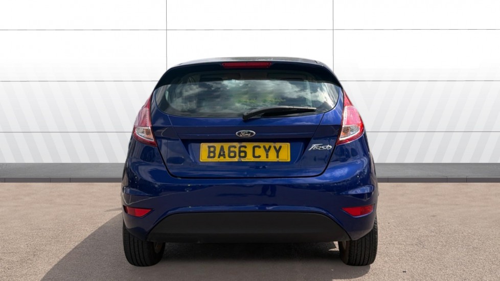 Ford Fiesta 1.25 82 Zetec 3dr Petrol Hatchback - Image 6