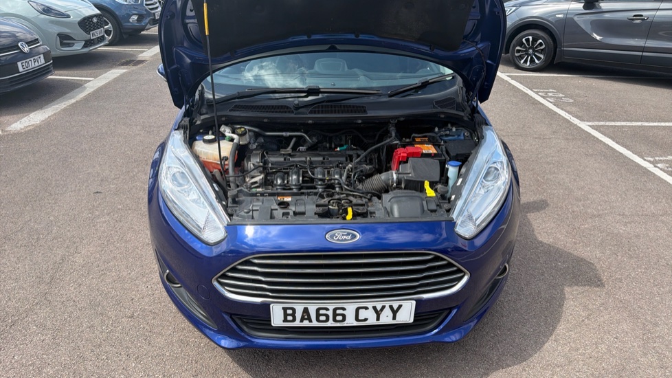 Ford Fiesta 1.25 82 Zetec 3dr Petrol Hatchback - Image 8