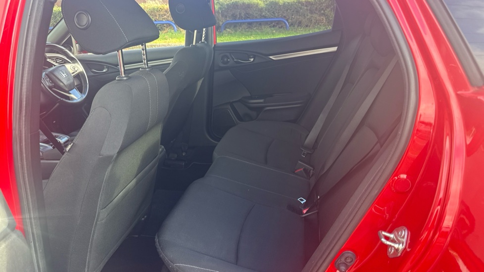 Honda Civic 1.0 VTEC Turbo SR 5dr Petrol Hatchback - Image 16