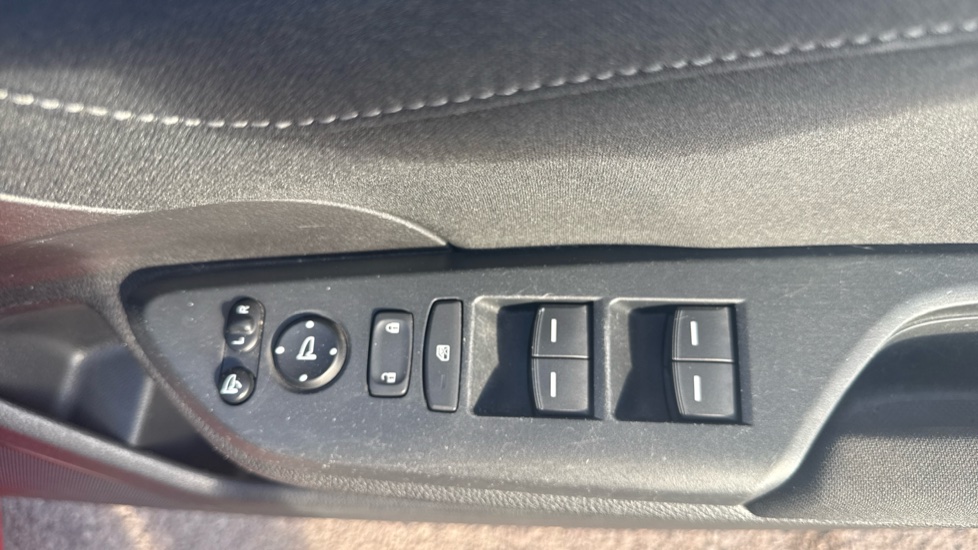 Honda Civic 1.0 VTEC Turbo SR 5dr Petrol Hatchback - Image 33