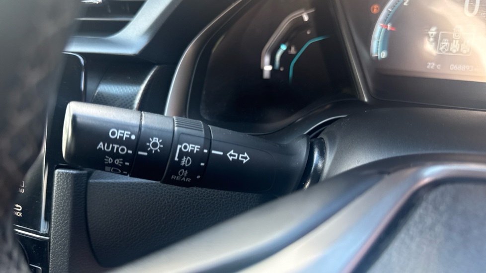 Honda Civic 1.0 VTEC Turbo SR 5dr Petrol Hatchback - Image 35