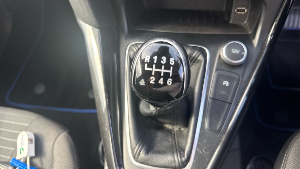 Ford Focus 1.5 TDCi 120 Titanium 5dr Diesel Hatchback - Image 27