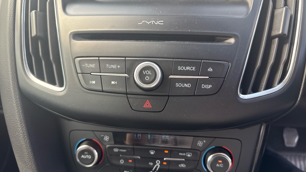 Ford Focus 1.5 TDCi 120 Titanium 5dr Diesel Hatchback - Image 29