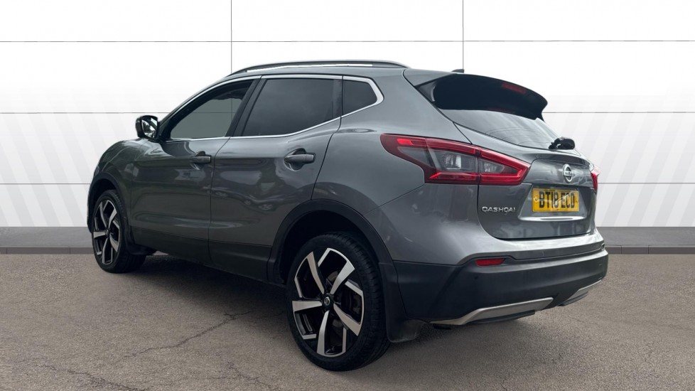 Nissan Qashqai 1.2 DiG-T Tekna 5dr Petrol Hatchback - Image 2