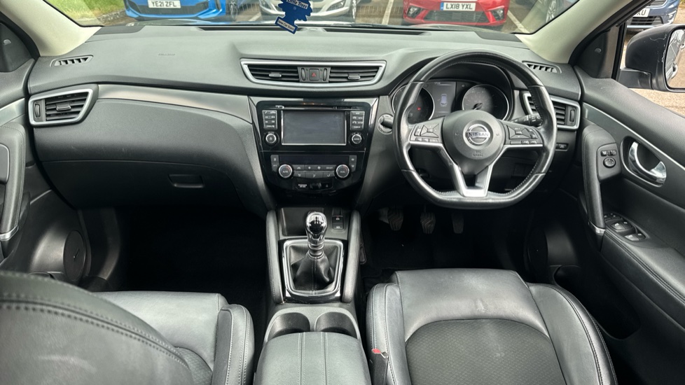 Nissan Qashqai 1.2 DiG-T Tekna 5dr Petrol Hatchback - Image 10