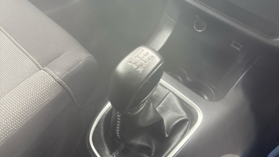 Citroen C3 1.2 PureTech 82 Flair 5dr Petrol Hatchback - Image 13