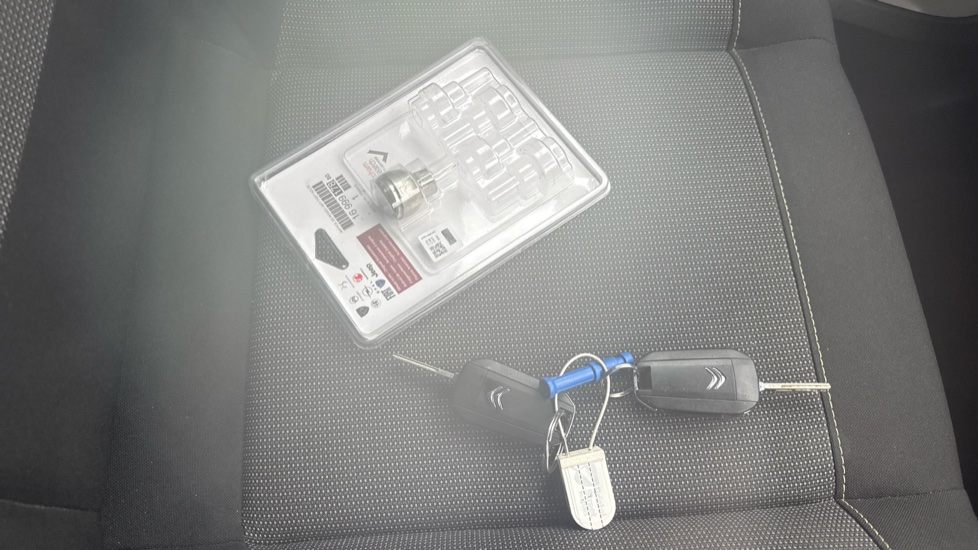 Citroen C3 1.2 PureTech 82 Flair 5dr Petrol Hatchback - Image 19