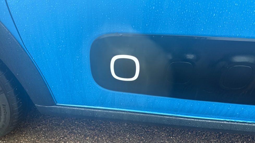 Citroen C3 1.2 PureTech 82 Flair 5dr Petrol Hatchback - Image 27