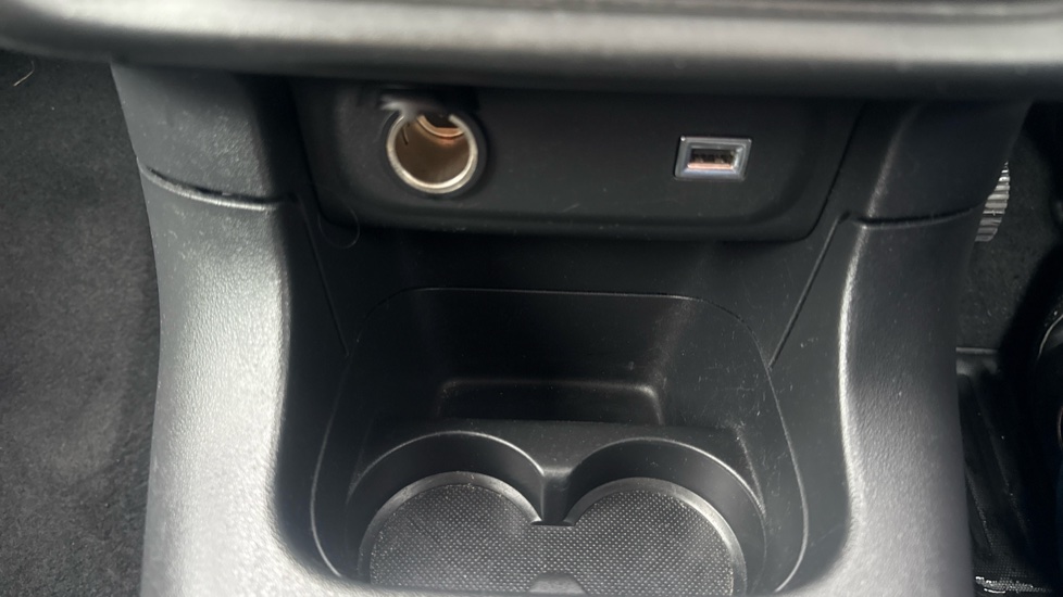Citroen C3 1.2 PureTech 82 Flair 5dr Petrol Hatchback - Image 43