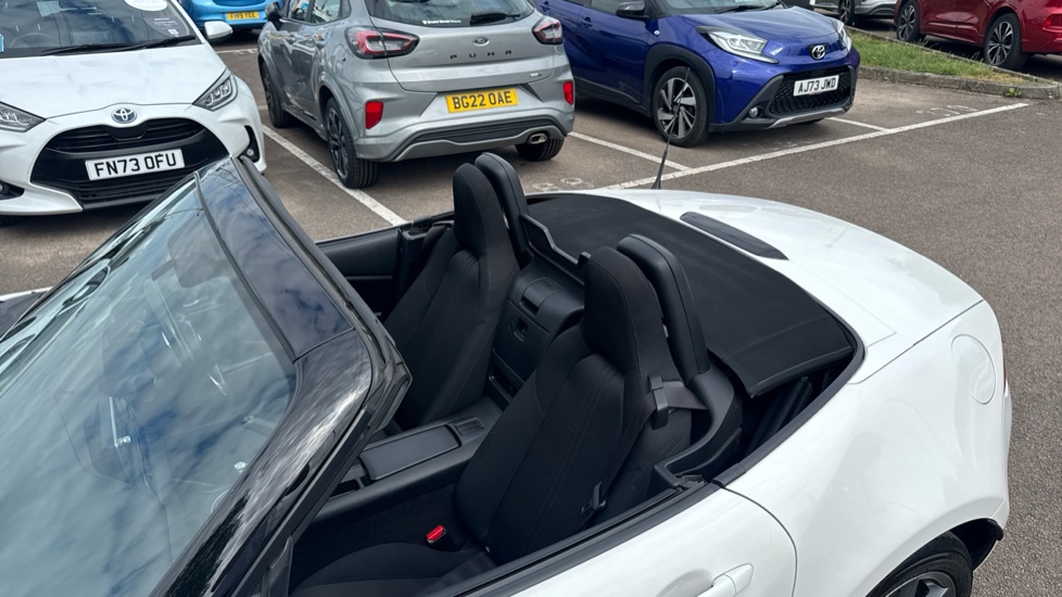 Mazda MX-5 1.5 [132] SE+ 2dr Petrol Convertible - Image 15