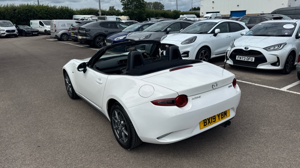 Mazda MX-5 1.5 [132] SE+ 2dr Petrol Convertible - Image 17
