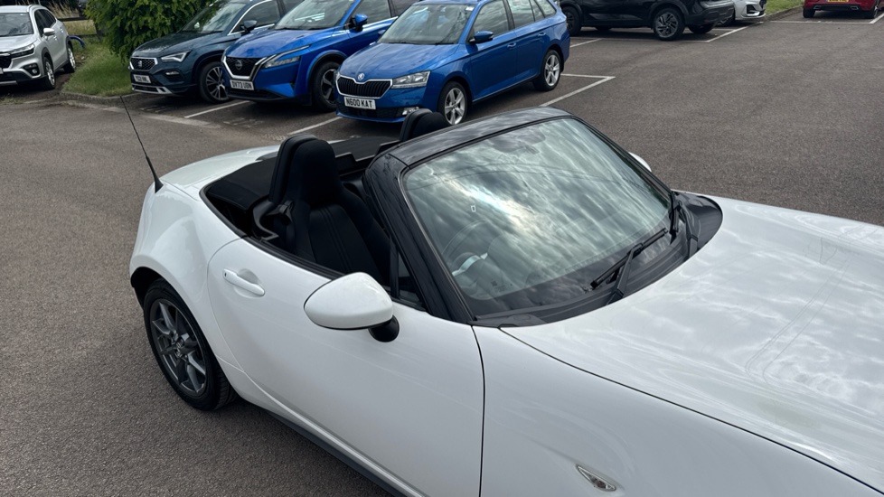 Mazda MX-5 1.5 [132] SE+ 2dr Petrol Convertible - Image 22