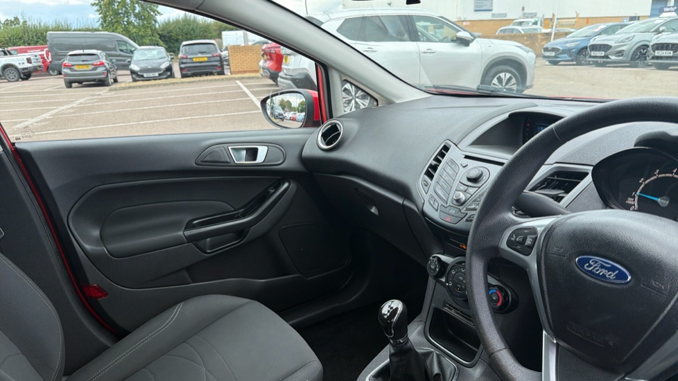 Ford Fiesta 1.25 Style 5dr Petrol Hatchback - Image 40