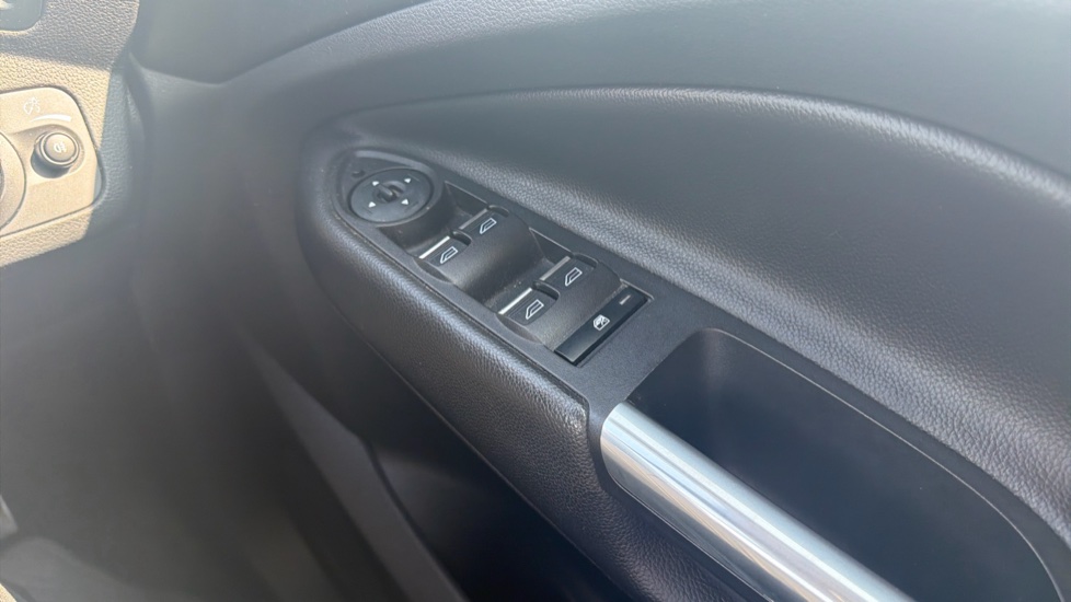 Ford Kuga 2.0 TDCi Titanium X 5dr 2WD Diesel Estate - Image 40