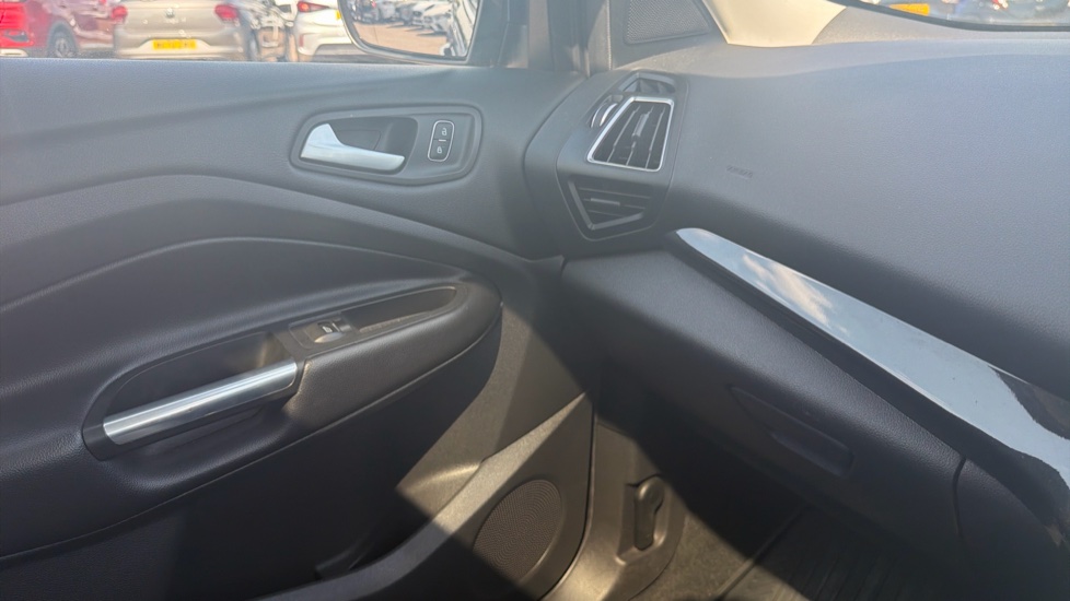 Ford Kuga 2.0 TDCi Titanium X 5dr 2WD Diesel Estate - Image 42