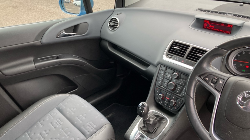 Vauxhall Meriva 1.4i 16V Tech Line 5dr Petrol Estate - Image 14