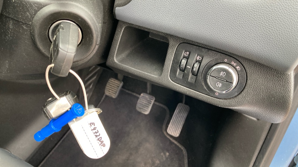 Vauxhall Meriva 1.4i 16V Tech Line 5dr Petrol Estate - Image 32