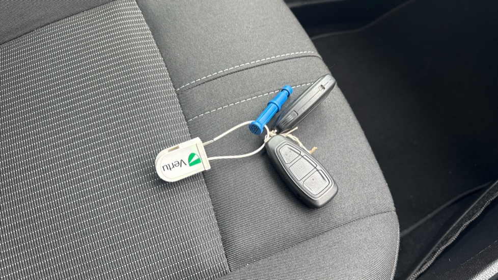 Ford B-MAX 1.0 EcoBoost 120 Titanium 5dr Petrol Hatchback - Image 20