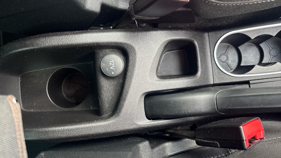 Ford B-MAX 1.0 EcoBoost 120 Titanium 5dr Petrol Hatchback - Image 40