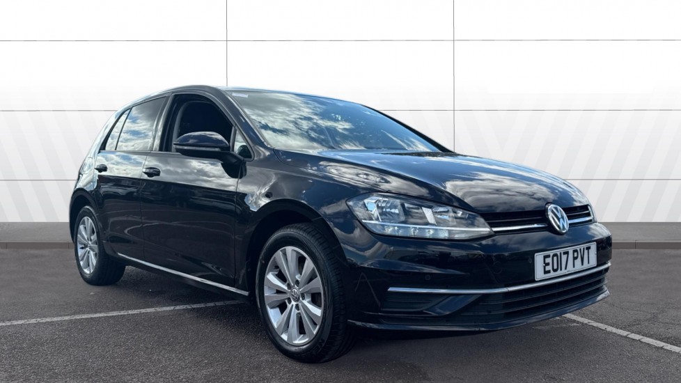 Volkswagen Golf 1.6 TDI SE [Nav] 5dr Diesel Hatchback - Image 1