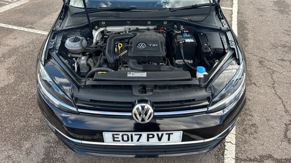 Volkswagen Golf 1.6 TDI SE [Nav] 5dr Diesel Hatchback - Image 8