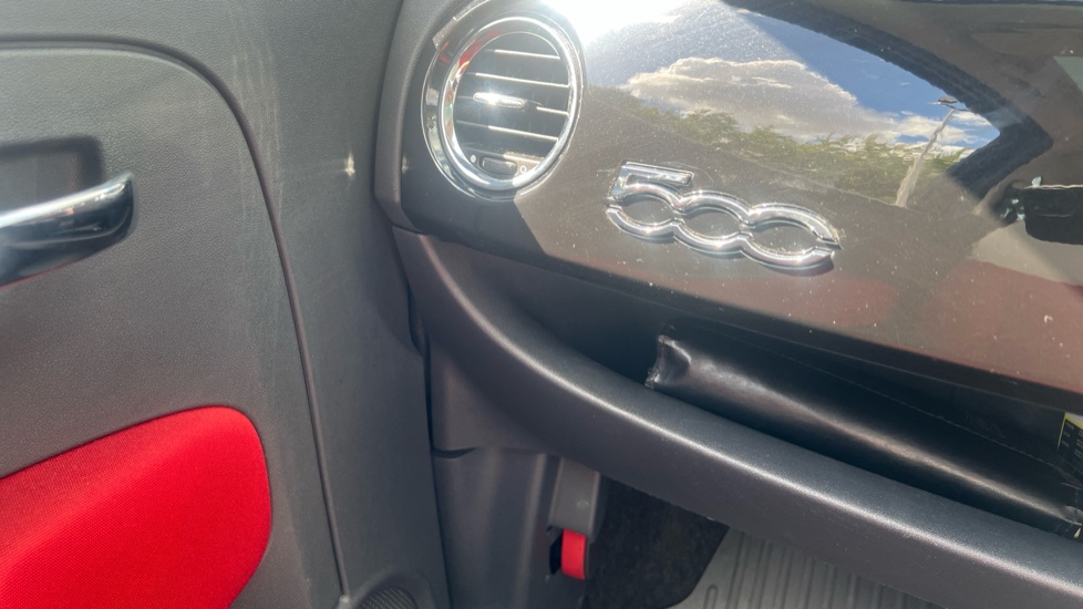 Fiat 500 1.2 Lounge 3dr Dualogic [Start Stop] Petrol Hatchback - Image 29