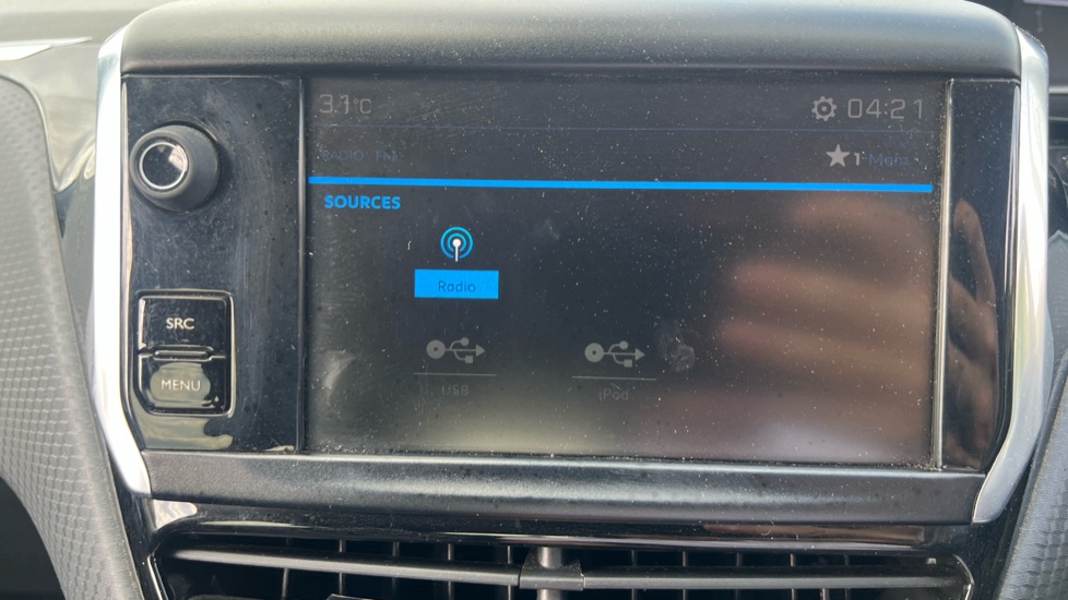 Peugeot 208 1.2 PureTech 82 Allure 5dr Petrol Hatchback - Image 24