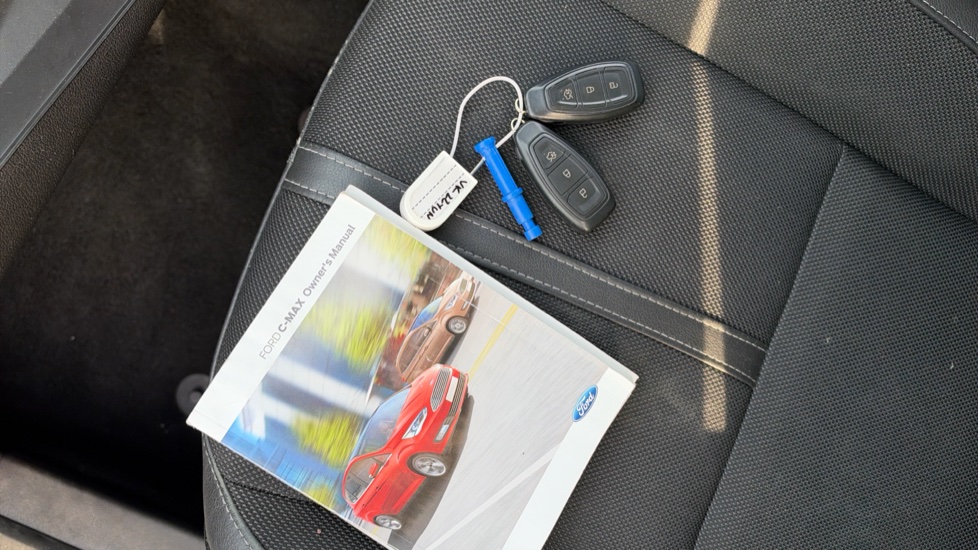 Ford Grand C-MAX 1.0 EcoBoost 125 Titanium X 5dr Petrol Estate - Image 19