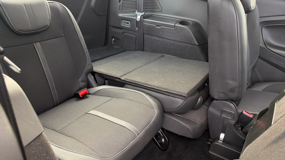 Ford Grand C-MAX 1.0 EcoBoost 125 Titanium X 5dr Petrol Estate - Image 21