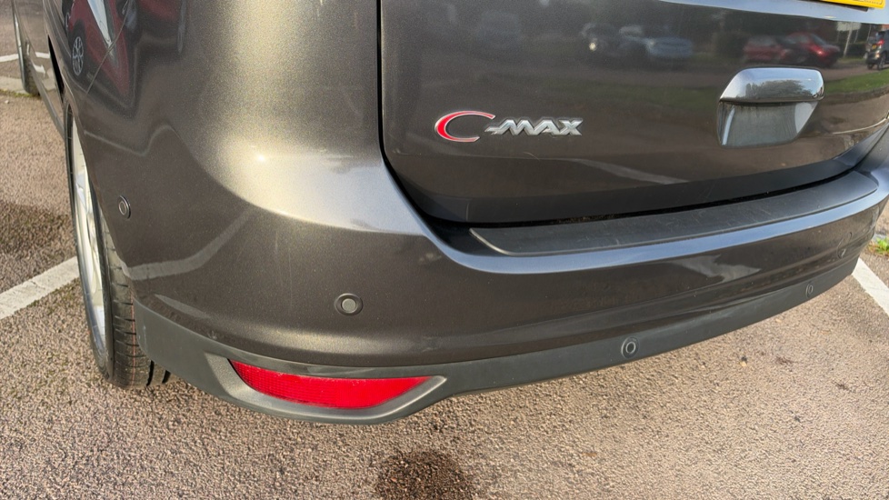 Ford Grand C-MAX 1.0 EcoBoost 125 Titanium X 5dr Petrol Estate - Image 22