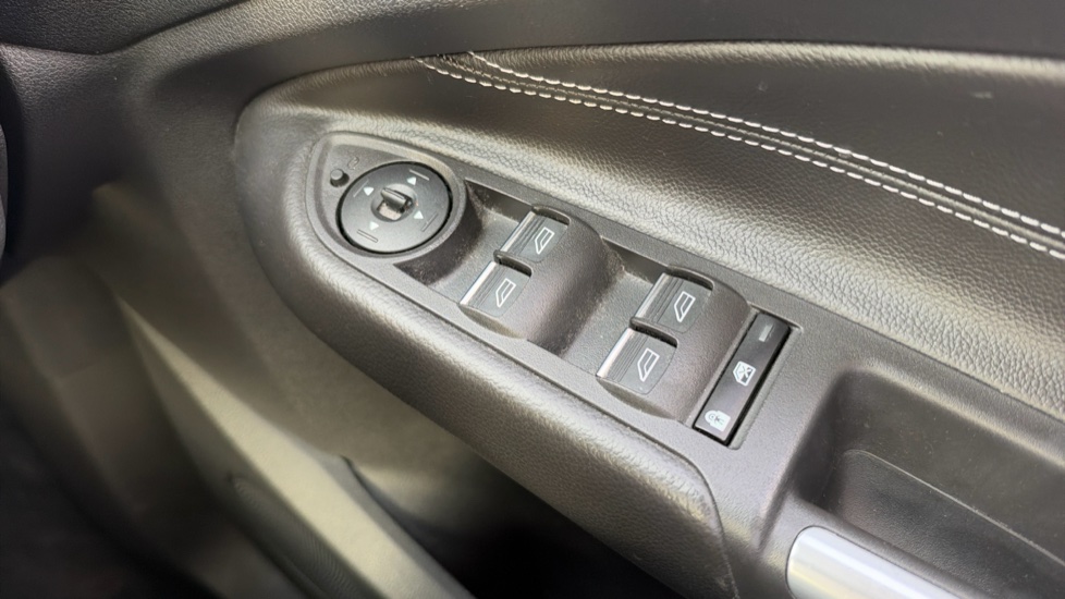 Ford Grand C-MAX 1.0 EcoBoost 125 Titanium X 5dr Petrol Estate - Image 26