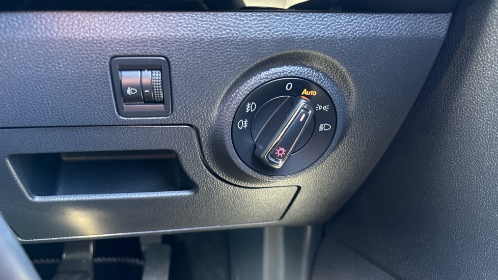 SEAT Ibiza 1.0 TSI 95 FR 5dr Petrol Hatchback - Image 21