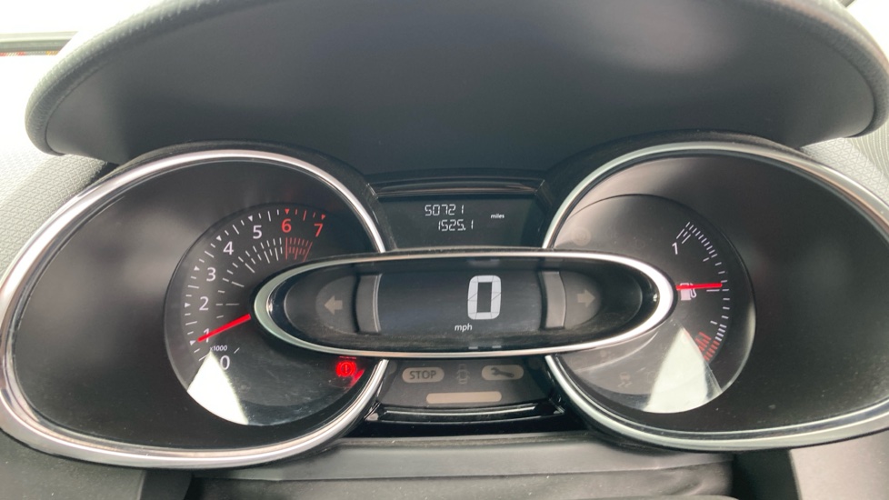 Renault Clio 0.9 TCE 90 Iconic 5dr Petrol Hatchback - Image 18