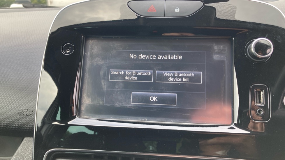 Renault Clio 0.9 TCE 90 Iconic 5dr Petrol Hatchback - Image 35