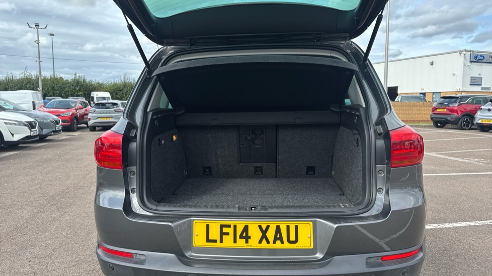 Volkswagen Tiguan 2.0 TDi BlueMotion Tech Match 5dr DSG Diesel Estate - Image 4