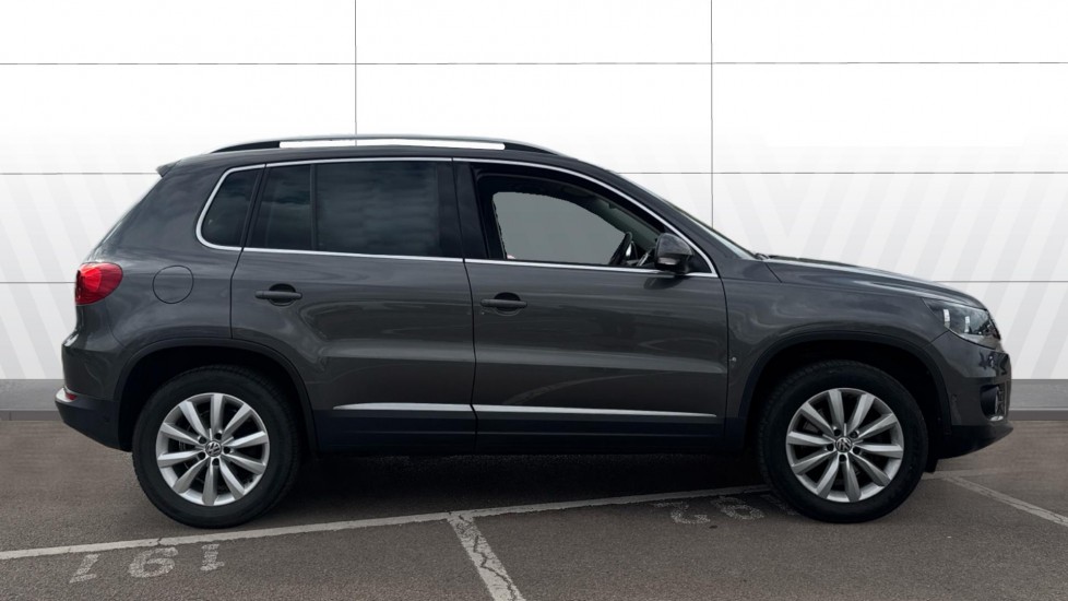 Volkswagen Tiguan 2.0 TDi BlueMotion Tech Match 5dr DSG Diesel Estate - Image 5