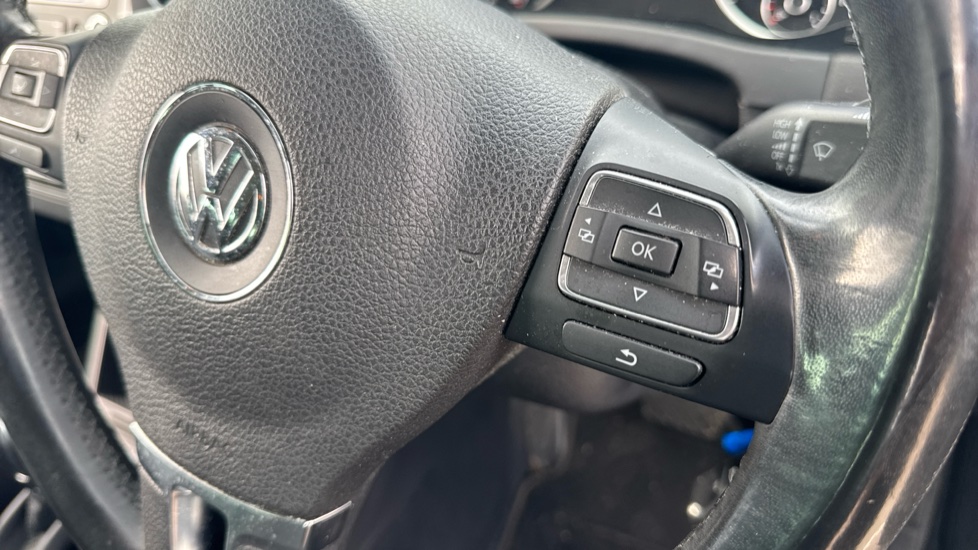 Volkswagen Tiguan 2.0 TDi BlueMotion Tech Match 5dr DSG Diesel Estate - Image 24