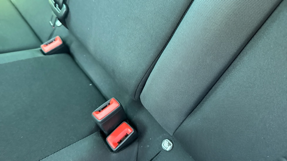 SEAT Ibiza 1.0 TSI 115 FR 5dr Petrol Hatchback - Image 17