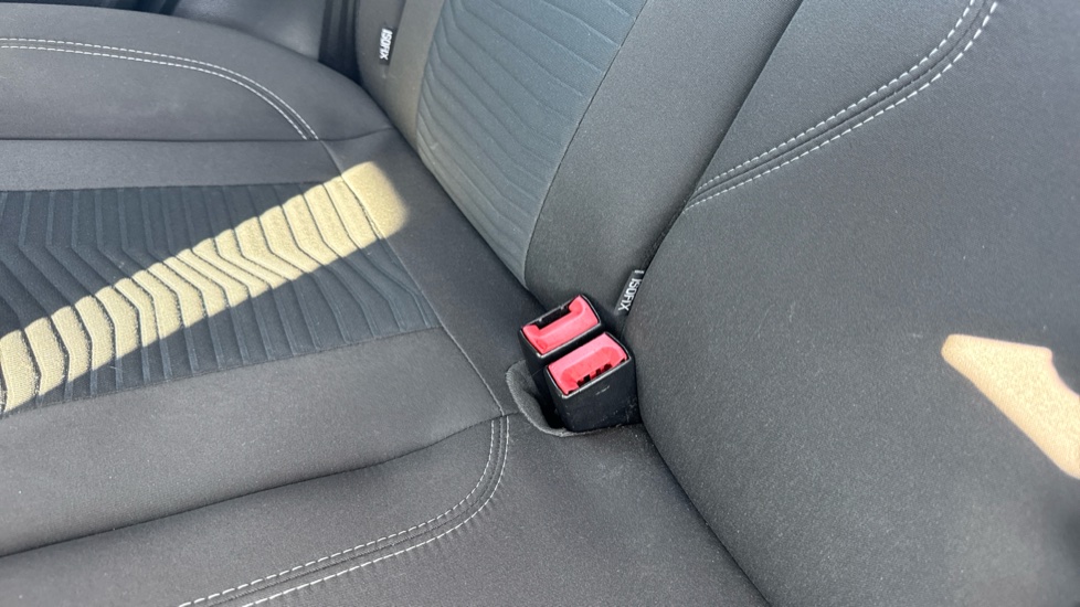 Ford Fiesta 1.0 EcoBoost Zetec 5dr Petrol Hatchback - Image 17