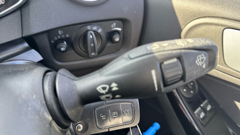 Ford Fiesta 1.0 EcoBoost Zetec 5dr Petrol Hatchback - Image 23