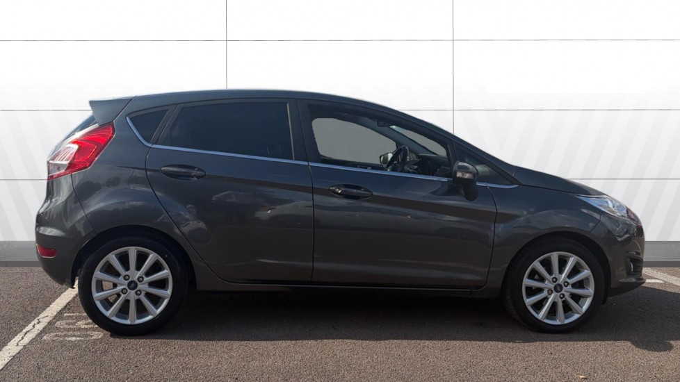 Ford Fiesta 1.0 EcoBoost Titanium 5dr Petrol Hatchback - Image 5