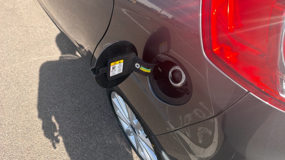 Ford Fiesta 1.0 EcoBoost Titanium 5dr Petrol Hatchback - Image 24