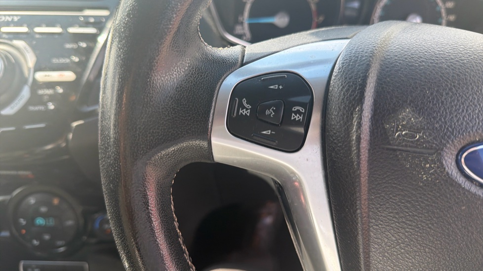 Ford Fiesta 1.0 EcoBoost Titanium 5dr Petrol Hatchback - Image 32