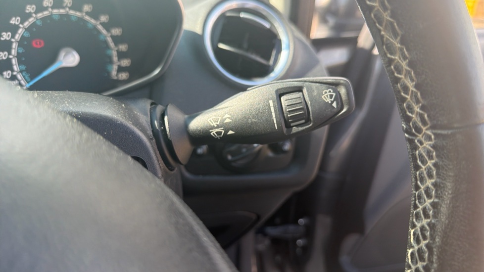 Ford Fiesta 1.0 EcoBoost Titanium 5dr Petrol Hatchback - Image 34