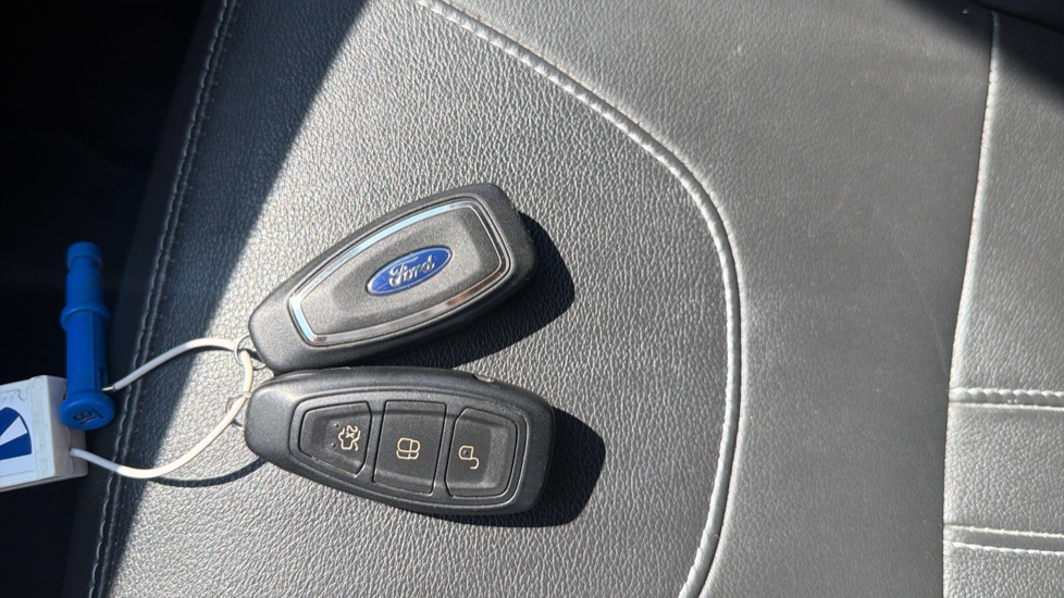 Ford Kuga 1.6 EcoBoost 180 Titanium X 5dr Auto Petrol Estate - Image 20