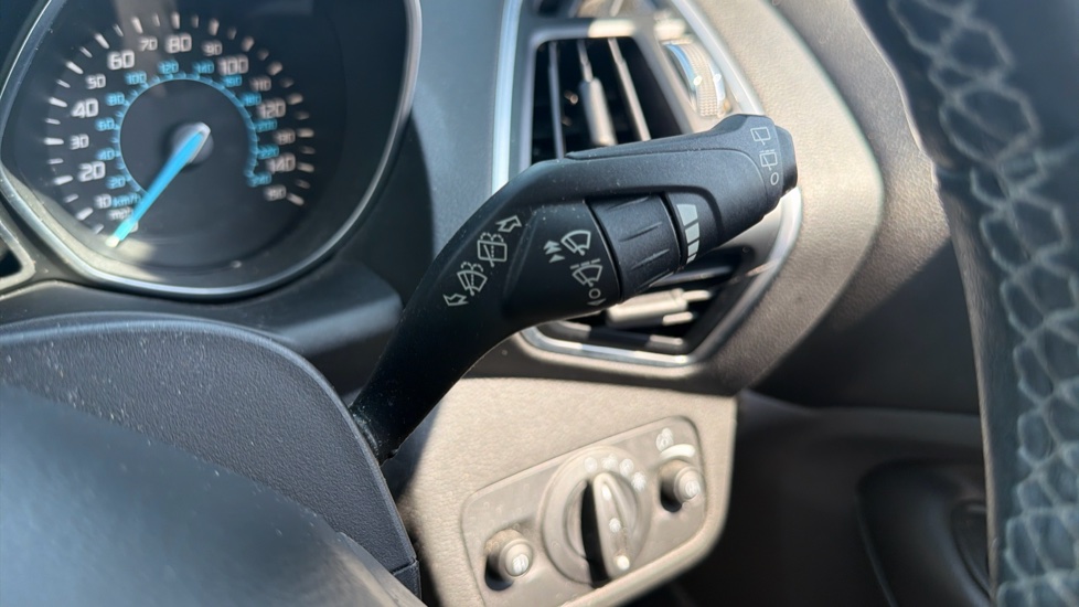 Ford Kuga 1.6 EcoBoost 180 Titanium X 5dr Auto Petrol Estate - Image 33
